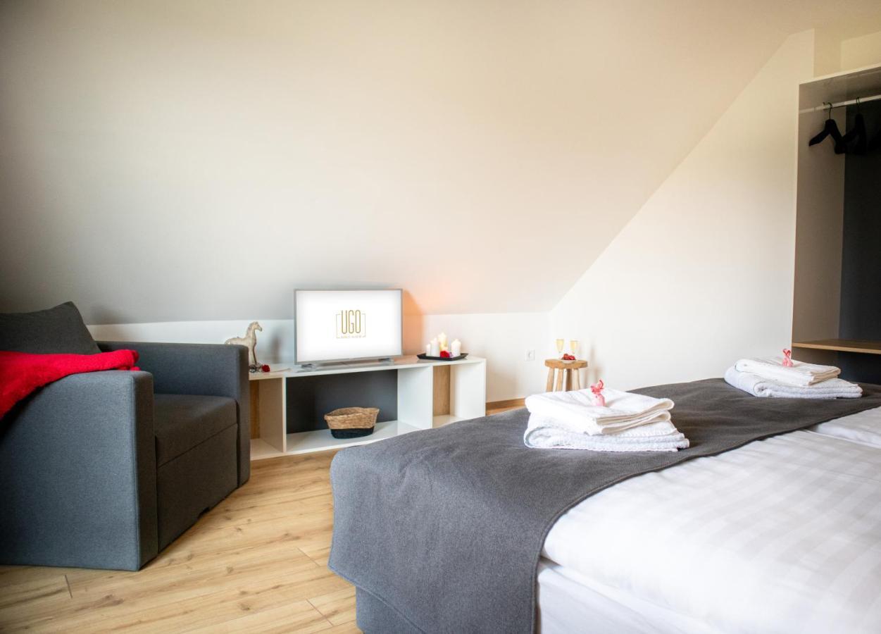 Ugo Apartman Halászi Exteriör bild